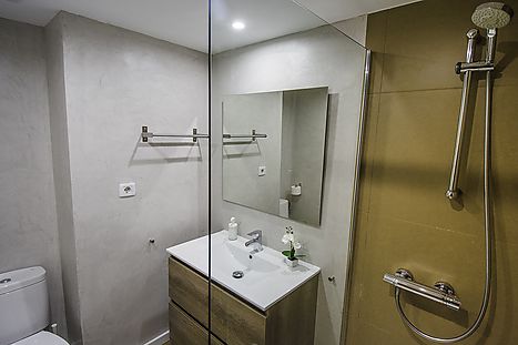 renovated italian shower santa margarita rosas