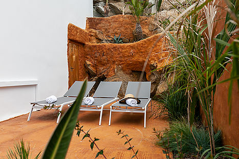 Preciosa casa d'obra nova amb vistes al mar 