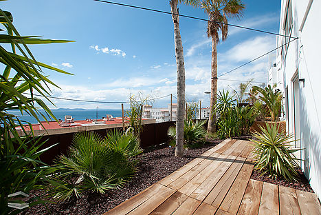 Comprar casa de obra nueva, moderna y amplia en Canyelles Pequeñas Playa. Rosas