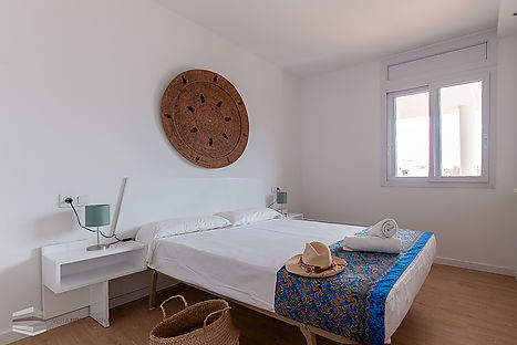 Apartamento de dos dormitorios para comprar en Roses