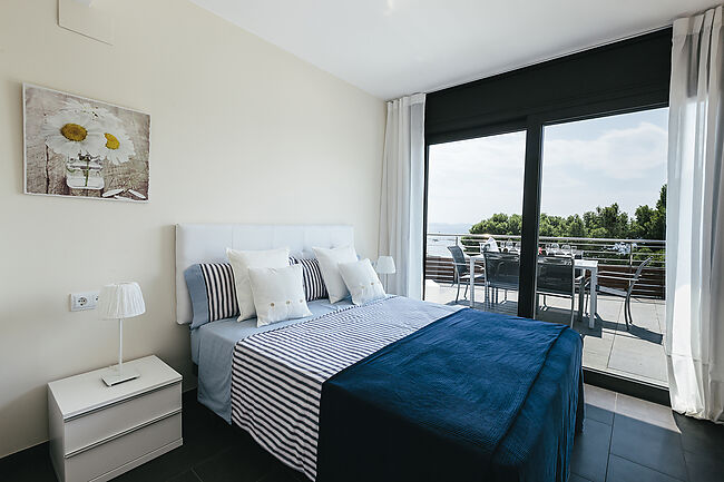 Apartamento en alquiler vacacional con vistas al mar en Canyelles (Roses)