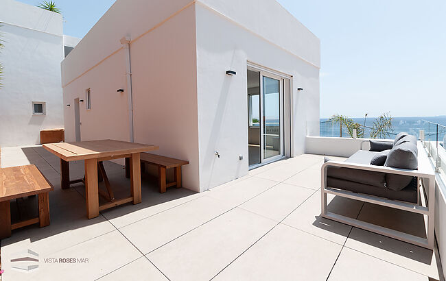 Casa d'obra nova amb piscina i vista al mar en lloguer vacacional a Roses (ANCLA MAR 1)