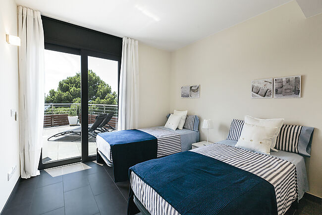 Apartamento en alquiler vacacional con vistas al mar en Canyelles (Roses)