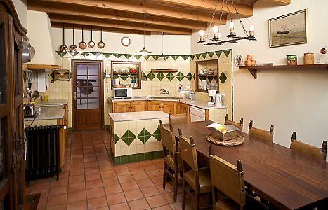 Casa rural con piscina en venta en el Empordà