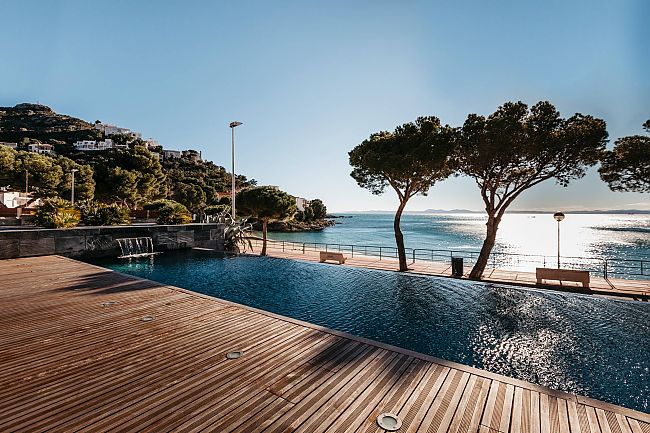 Apartamento en alquiler vacacional con vistas al mar en Canyelles (Roses)