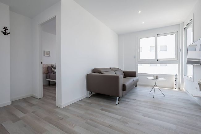 Vent de Mar - 1 bedroom with 1 bathroom and community Jacuzzi