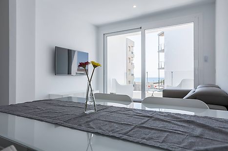 Vent de Mar - 2 bedrooms with balcony and community Jacuzzi