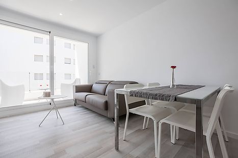 Vent de Mar - 2 bedrooms with balcony and community Jacuzzi