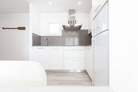 Vent de Mar - 2 bedrooms with balcony and community Jacuzzi