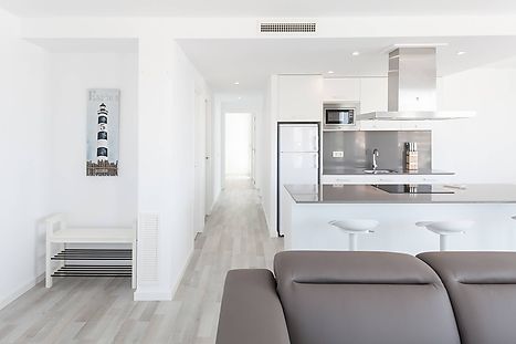 Vent de Mar - 3 bedrooms and 2 bathrooms. Community Jacuzzi