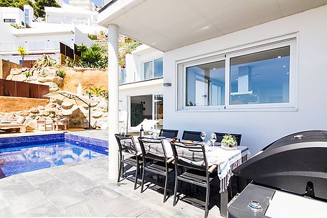 Casa en venda con vistas al mar en Puig Rom (Roses)
