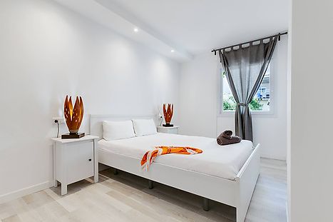 Apartamento totalmente reformado con piscina comunitaria