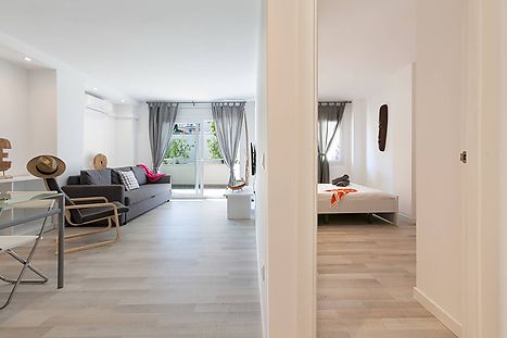 Apartamento totalmente reformado con piscina comunitaria