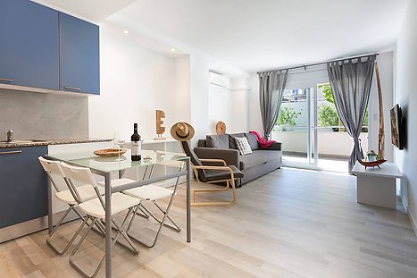 Apartamento totalmente reformado con piscina comunitaria