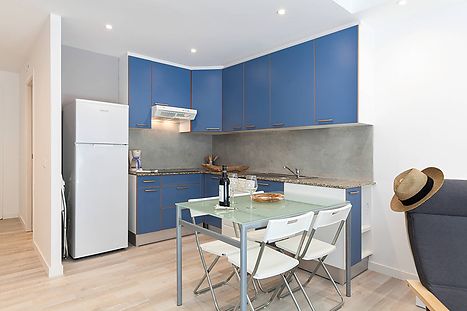 Apartamento totalmente reformado con piscina comunitaria