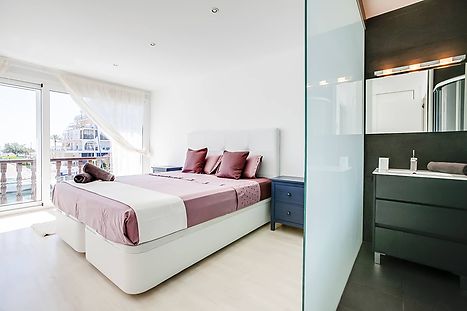Comprar casa con amarre de velero en Empuriabrava