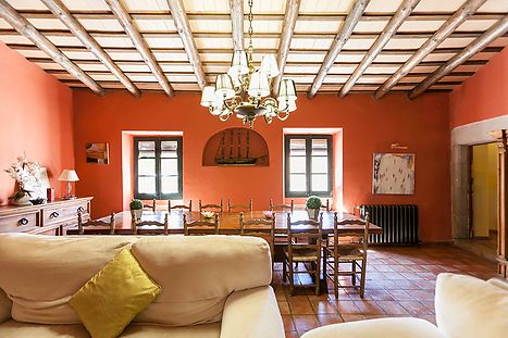 Casa rural con piscina en venta en el Empordà