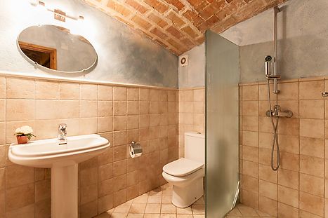 Casa rural con piscina en venta en el Empordà